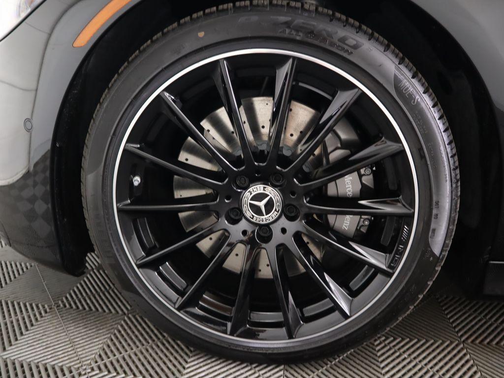 2025 Mercedes-Benz S-Class S 580 32