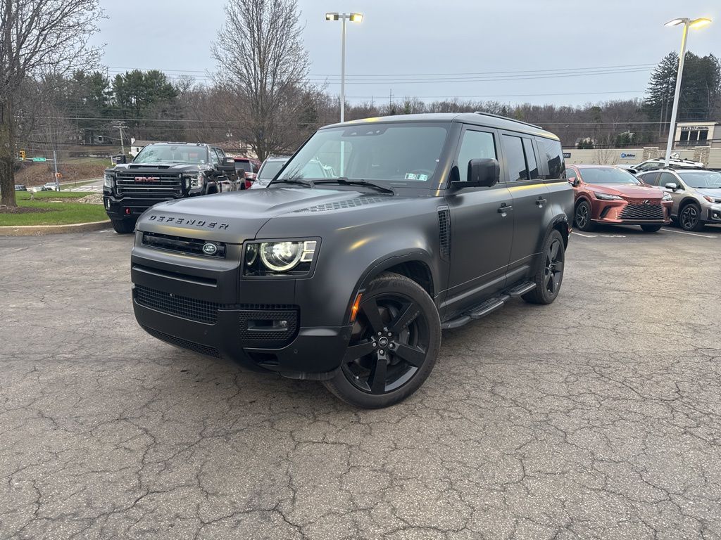 2025 Land Rover Defender 130 P400 X-Dynamic SE AWD