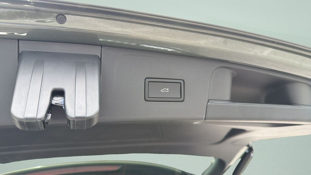 New 2026 Green Volkswagen 2.0T Peak Edition image 28