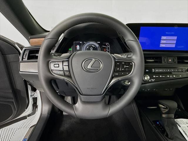 Thumbnail: 2025 Lexus ES - 10