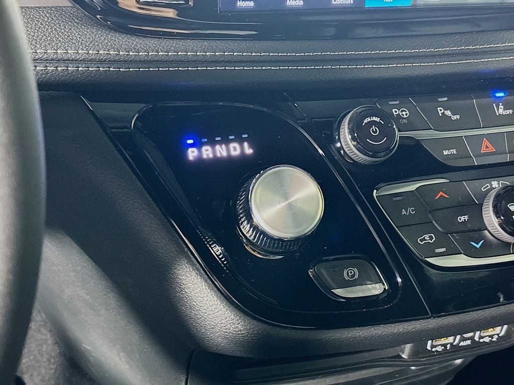 2025 Chrysler Pacifica Hybrid Select