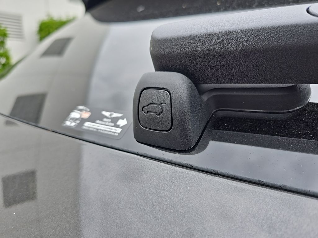 Thumbnail: 2026 Genesis GV70 - 30