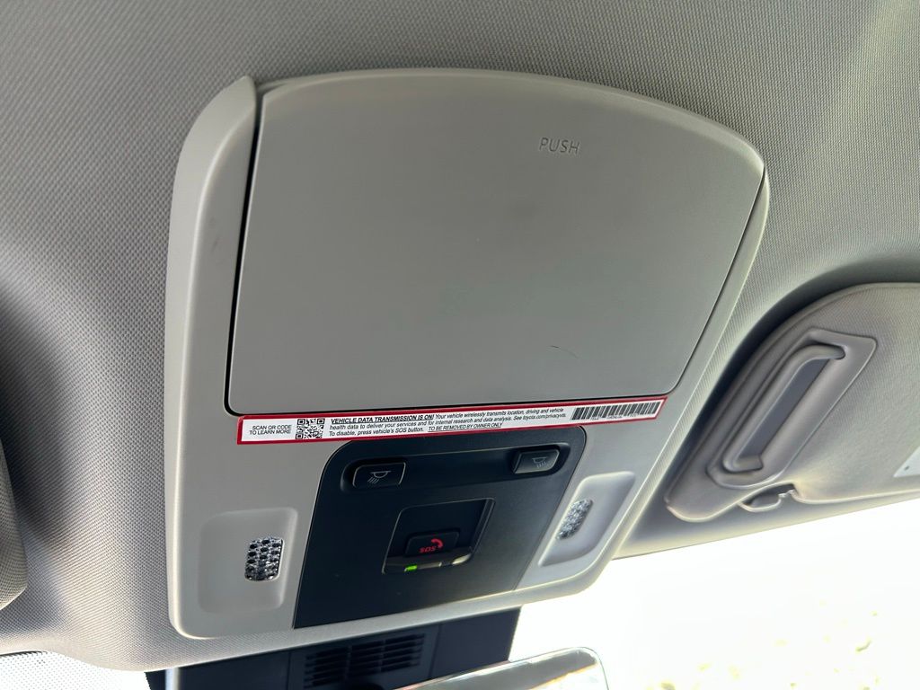 Thumbnail: 2025 Toyota Camry - 29