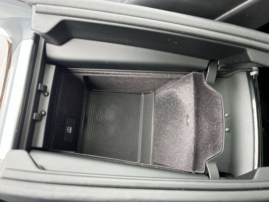 Thumbnail: 2023 BMW X7 - 21