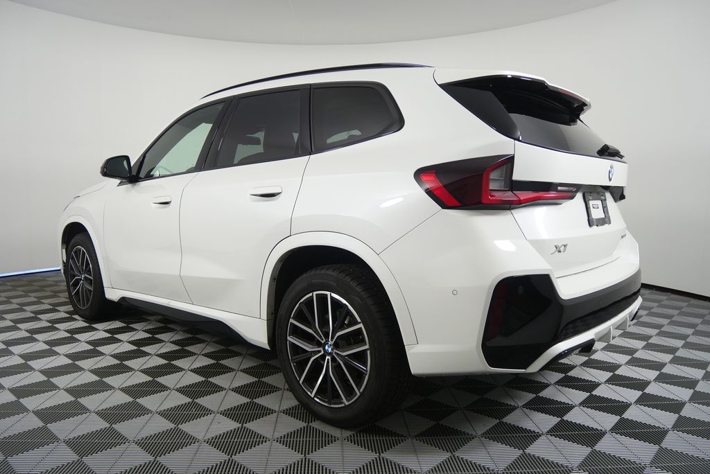 Thumbnail: 2023 BMW X1 - 5