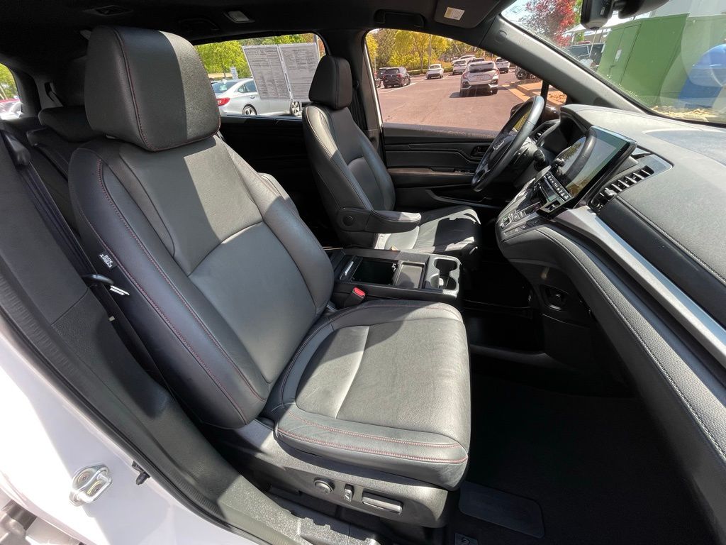 2023 Honda Odyssey Sport 32
