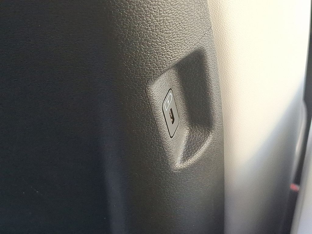 Thumbnail: 2024 Hyundai Santa Fe - 12