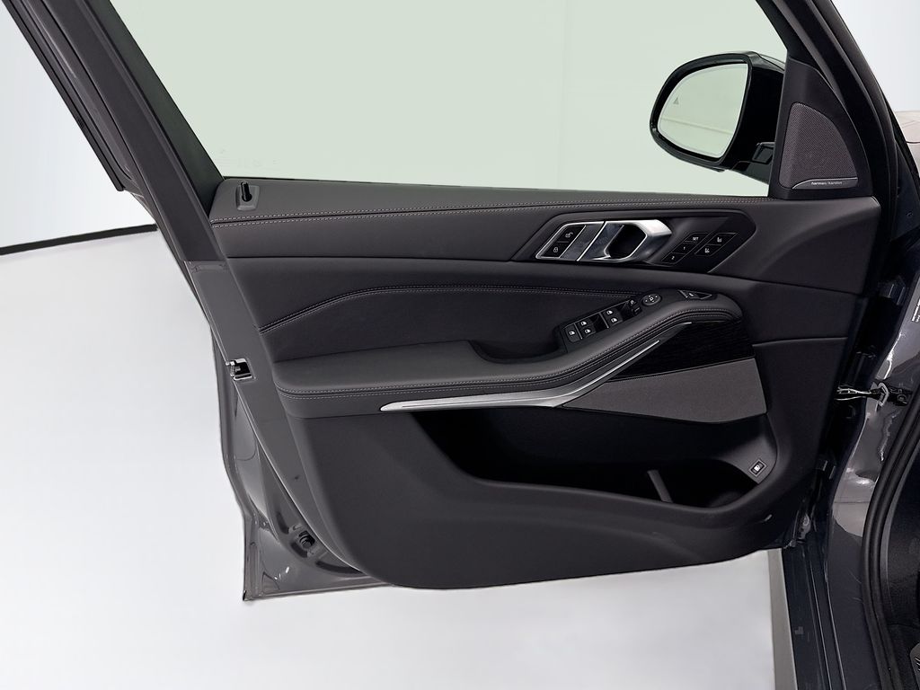 Thumbnail: 2026 BMW X5 - 23