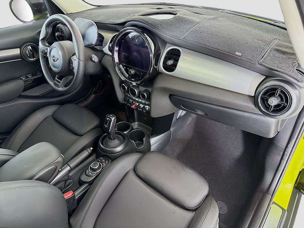 Thumbnail: 2024 MINI Cooper - 17