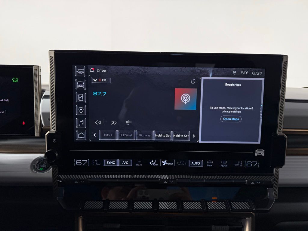 Thumbnail: 2022 GMC Hummer EV - 16