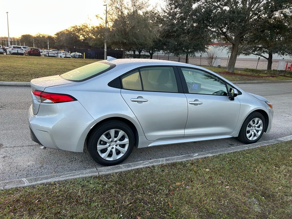 Thumbnail: 2025 Toyota Corolla - 5