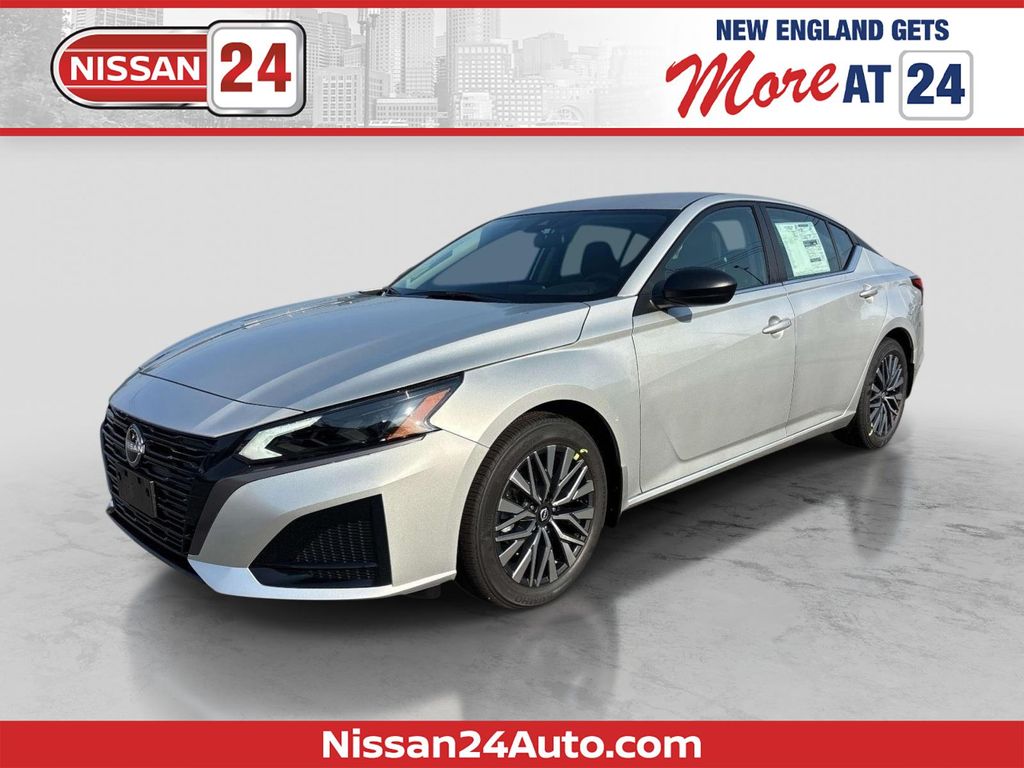 Brilliant Silver 2026 Nissan Altima Sedan Front-Wheel Drive Continuously Variable Transmission