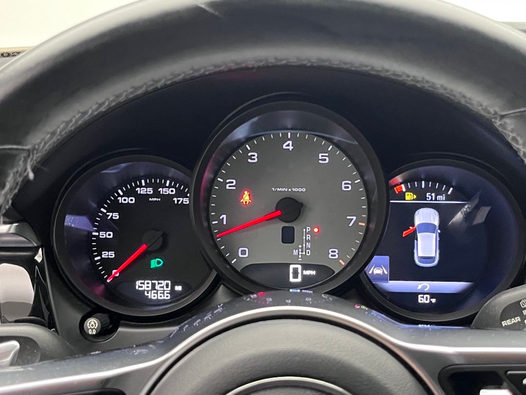 2017 Porsche Macan S 11