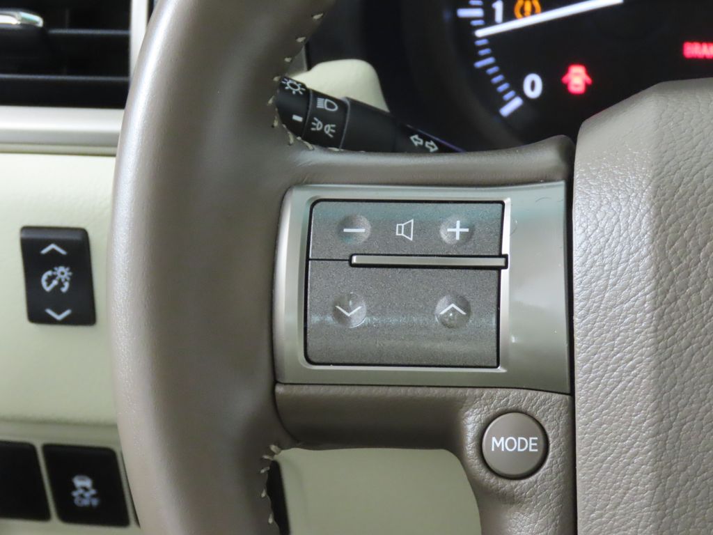 Thumbnail: 2013 Lexus GX - 16