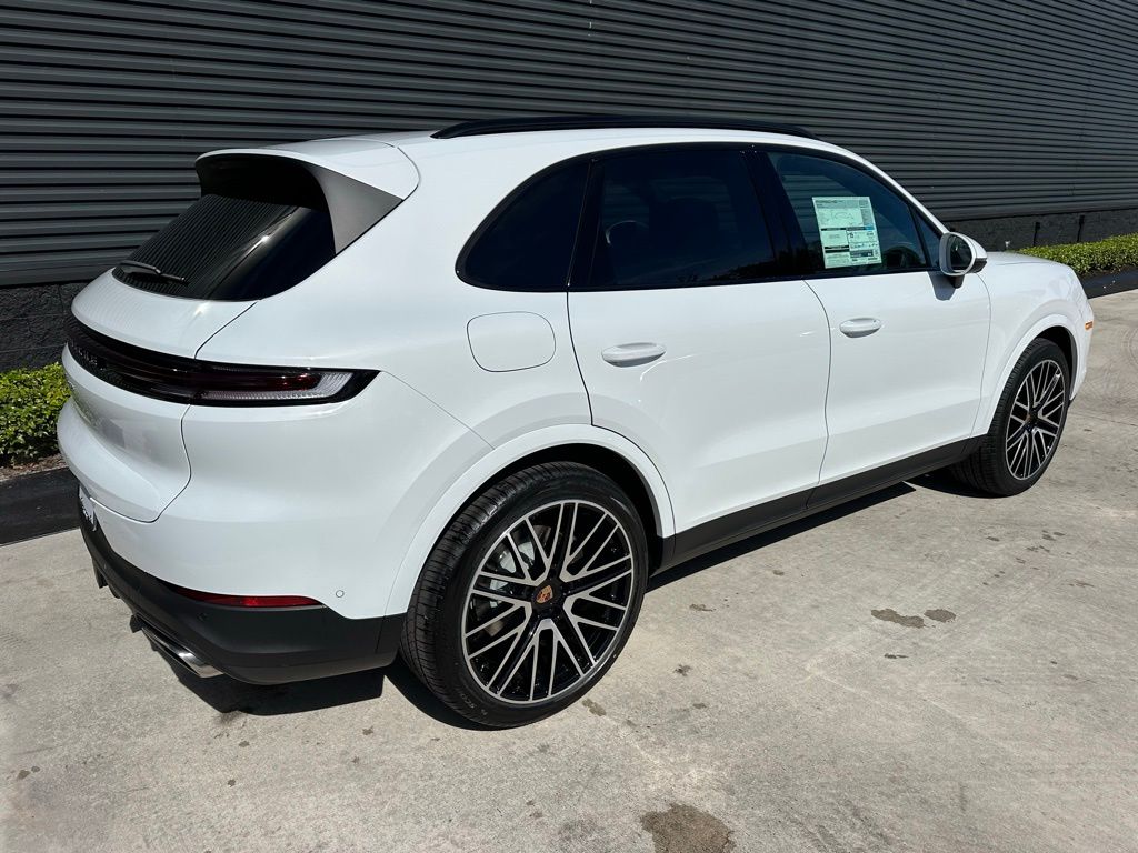 Thumbnail: 2026 Porsche Cayenne - 9