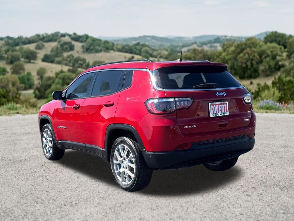 Used Car 2024 Jeep Compass  Latitude Lux For Sale Under $25,000 In Austin, Texas