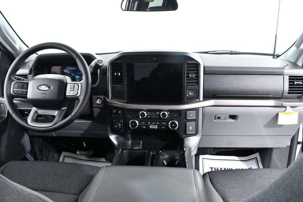 New 2026 White Ford XLT image 7