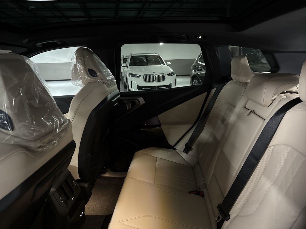 Thumbnail: 2026 BMW X3 - 23