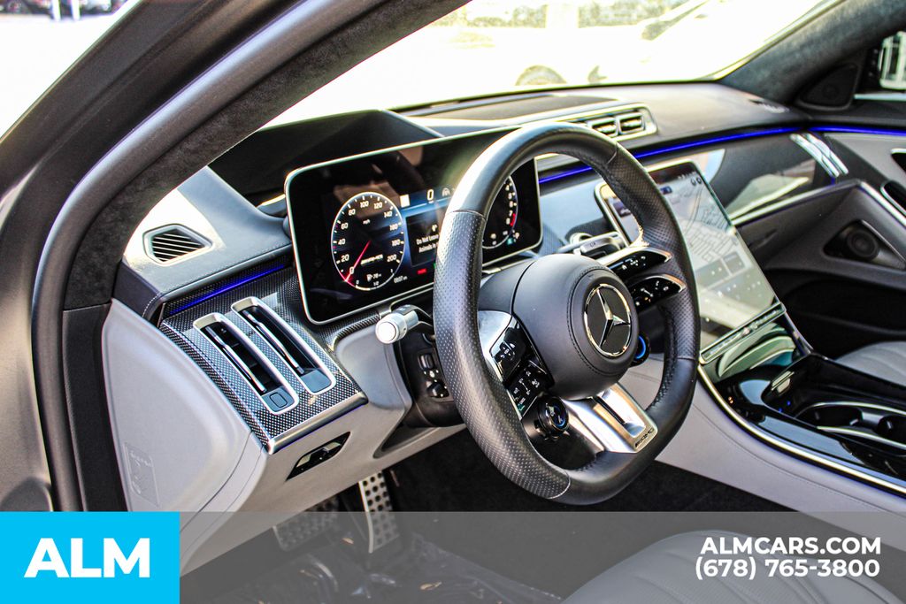 Used 2025 Gray Mercedes-Benz S 63 E AMG® image 28