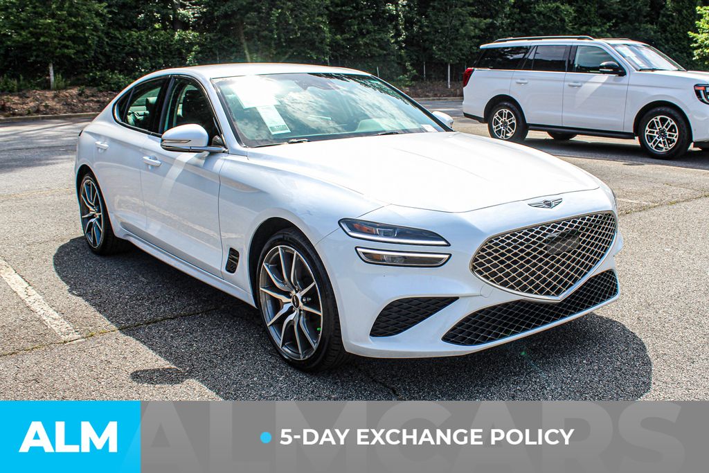 Used 2025 White Genesis 2.5T image 4