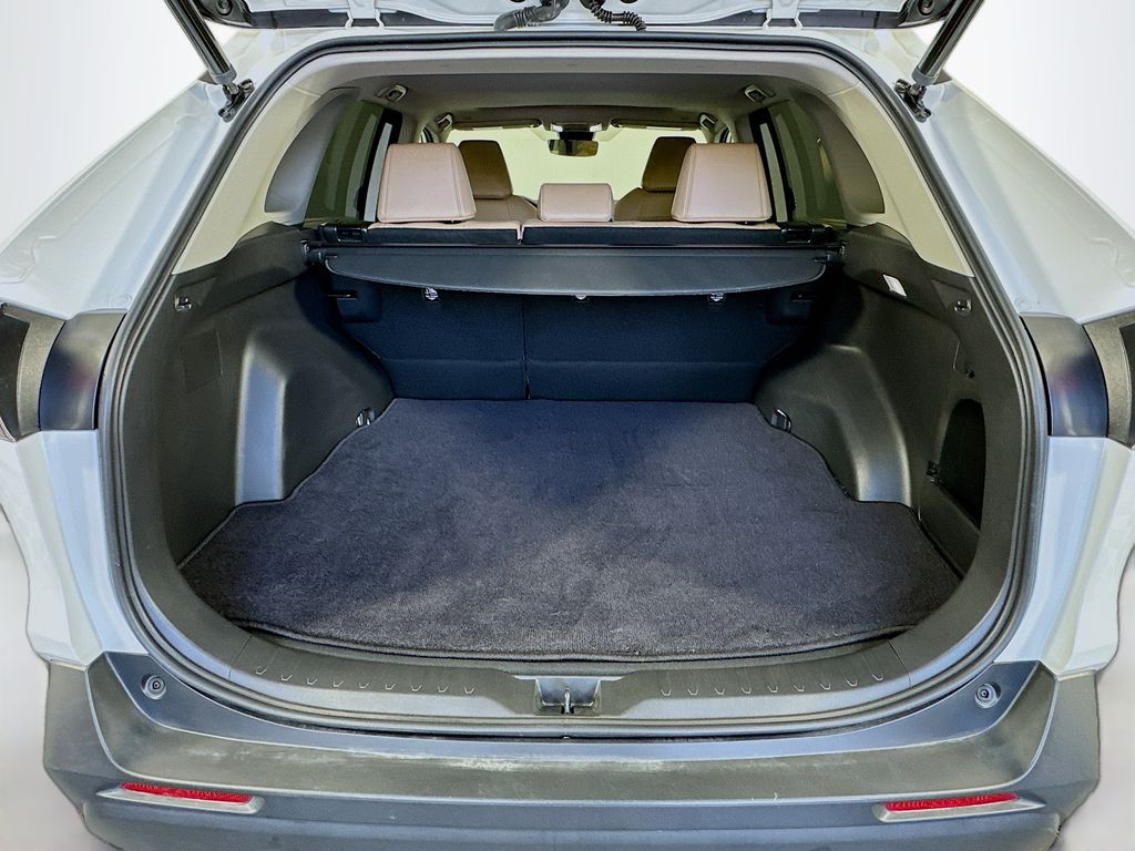 Thumbnail: 2023 Toyota RAV4 - 26