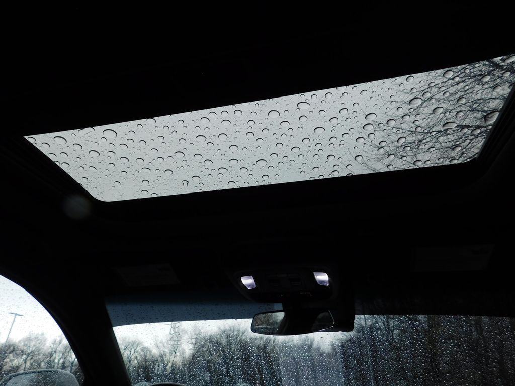 Thumbnail: 2022 Cadillac CT4 - 4