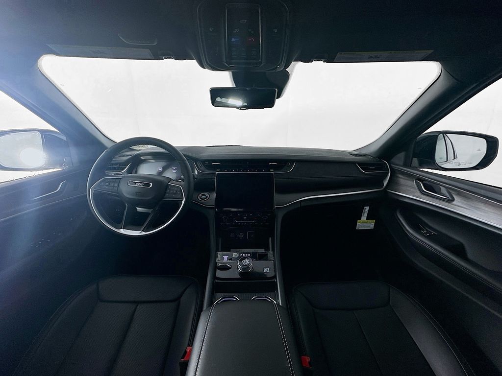 New 2025 White Jeep Limited image 9