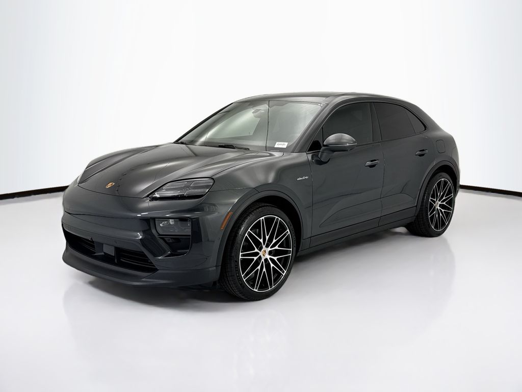 Thumbnail: 2026 Porsche Macan - 1