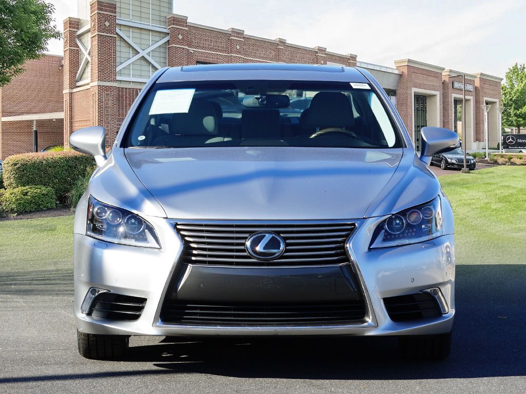 Thumbnail: 2016 Lexus LS - 2