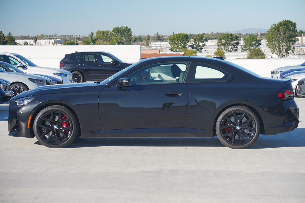 Thumbnail: 2026 BMW 2 Series - 4