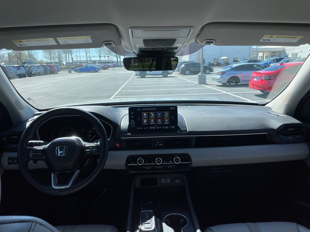 Thumbnail: 2025 Honda Pilot - 10