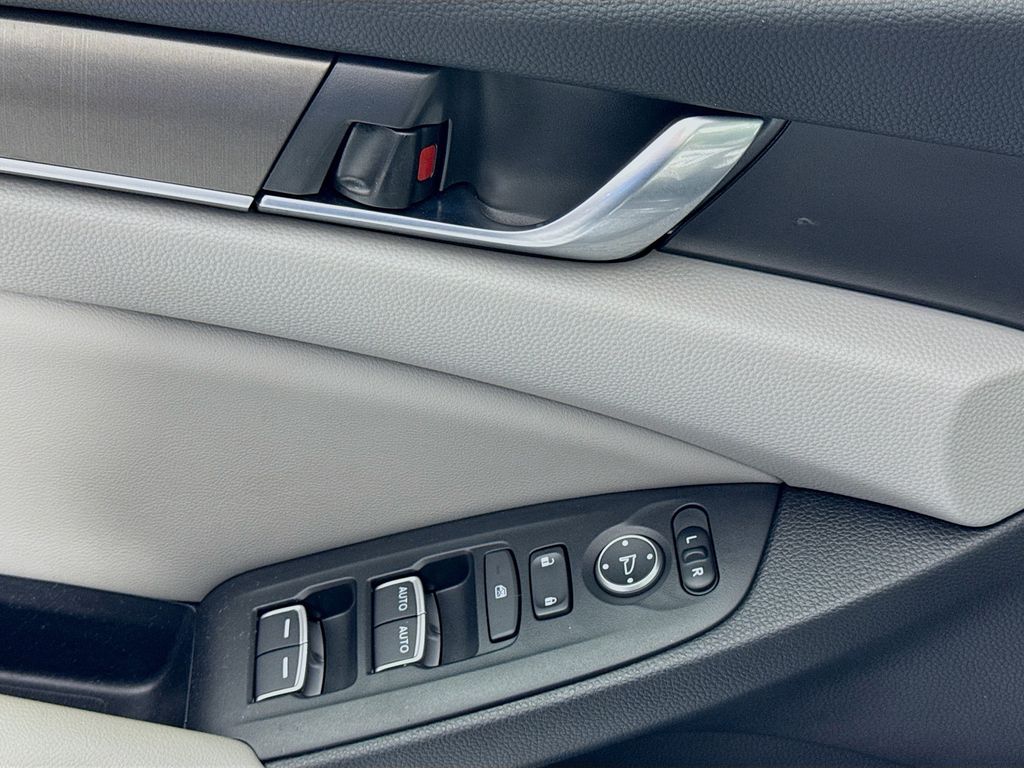 Used Car 2019 Honda Accord  Lx For Sale Under $25,000 In Austin, Texas