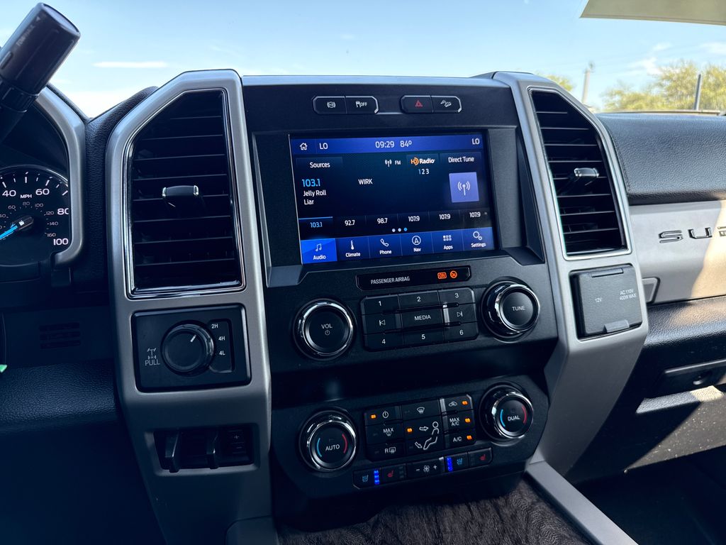 Used 2019 Silver Ford Lariat image 20