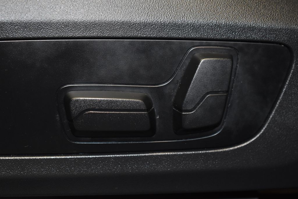2023 BMW X1 xDrive28i 16