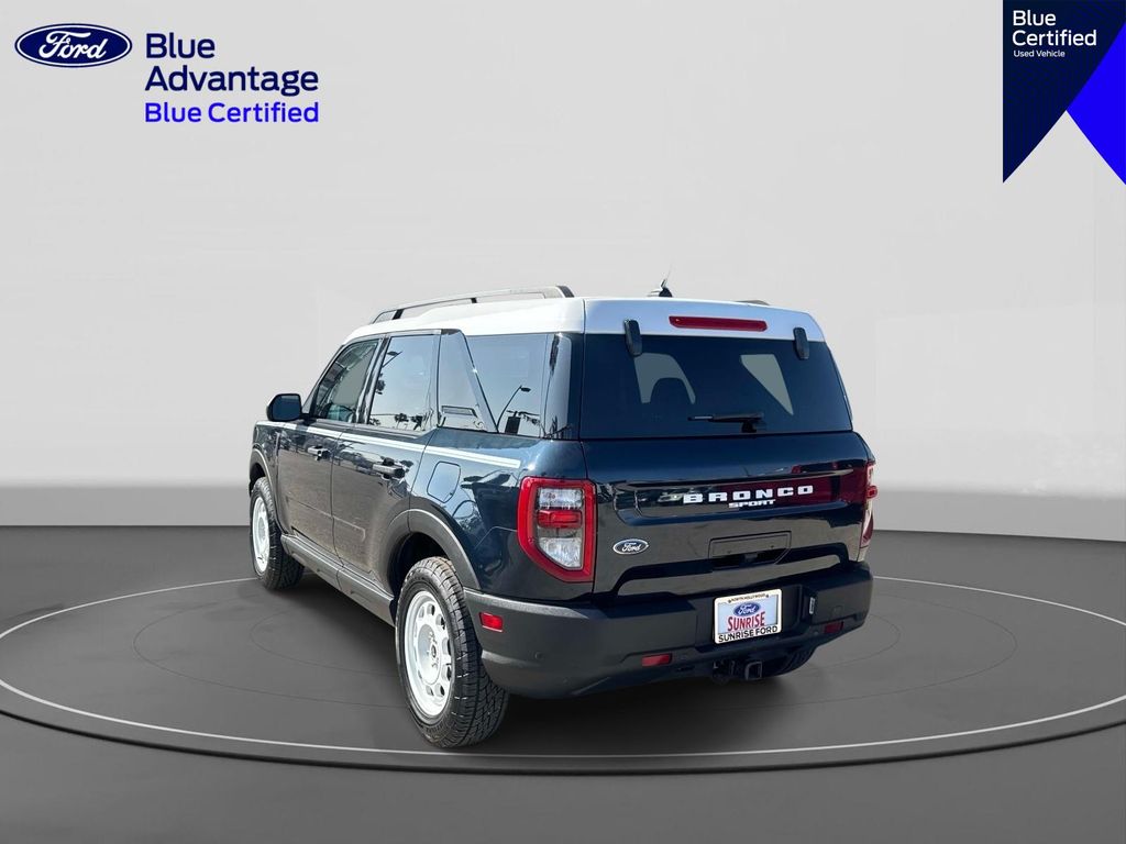 View vehicle photo 7