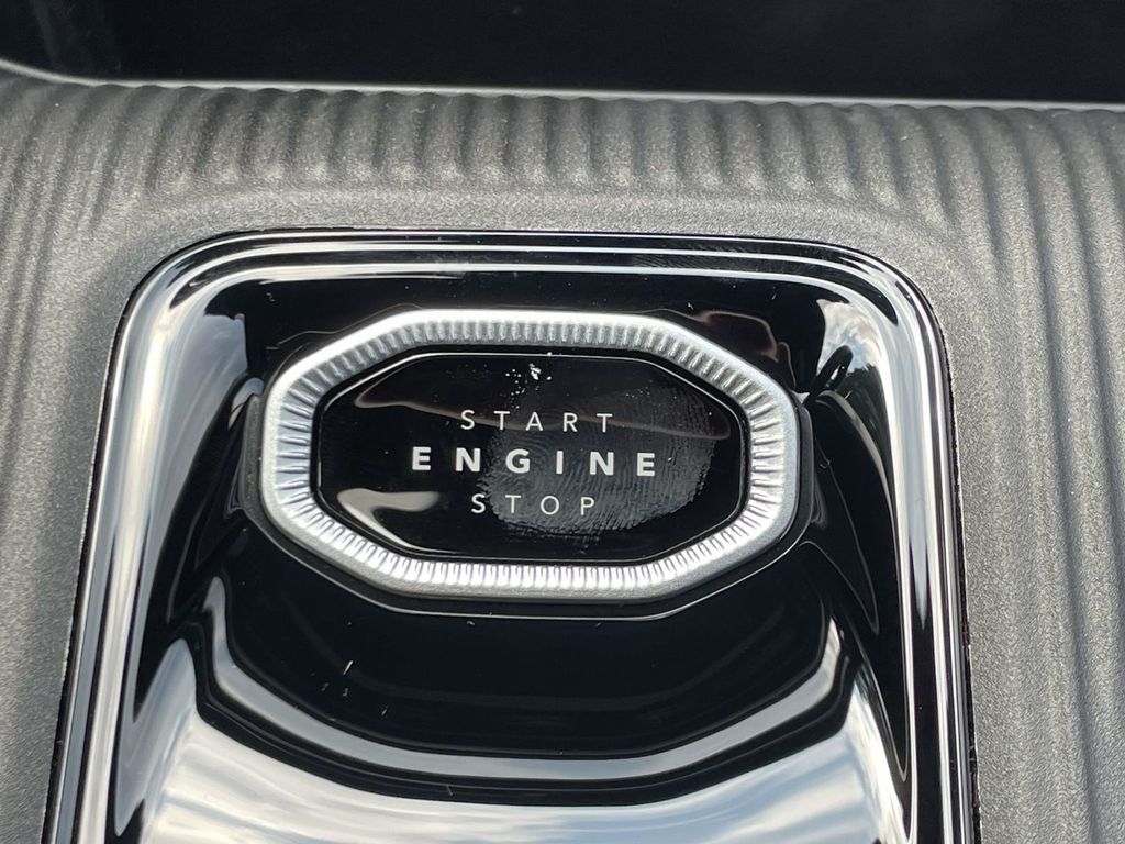 New 2026 Black Jeep Laredo image 33