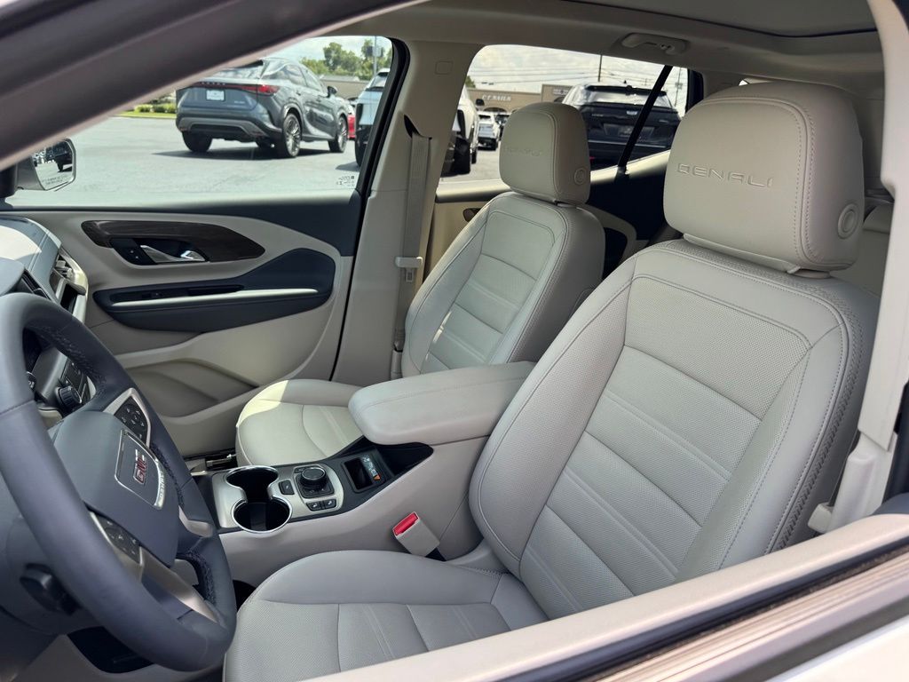 2023 GMC Terrain Denali White Frost - Jim Hudson Acura - Image 9