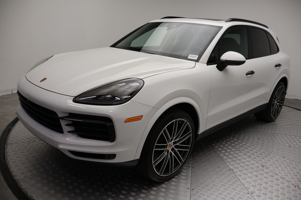 Thumbnail: 2023 Porsche Cayenne - 2