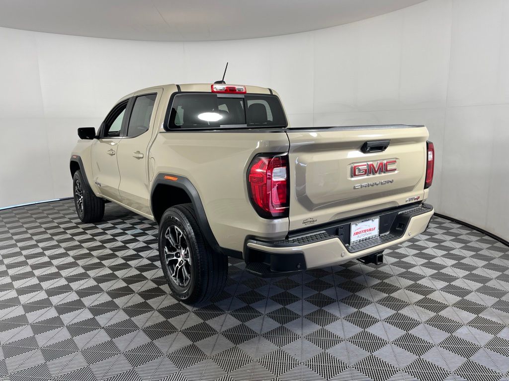 Thumbnail: 2023 GMC Canyon - 8