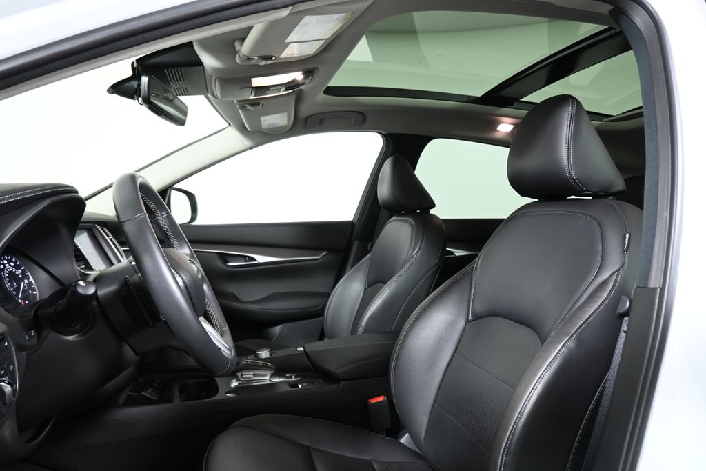 Thumbnail: 2023 INFINITI QX50 - 5