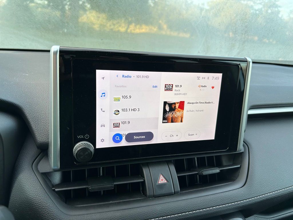 Thumbnail: 2023 Toyota RAV4 - 24