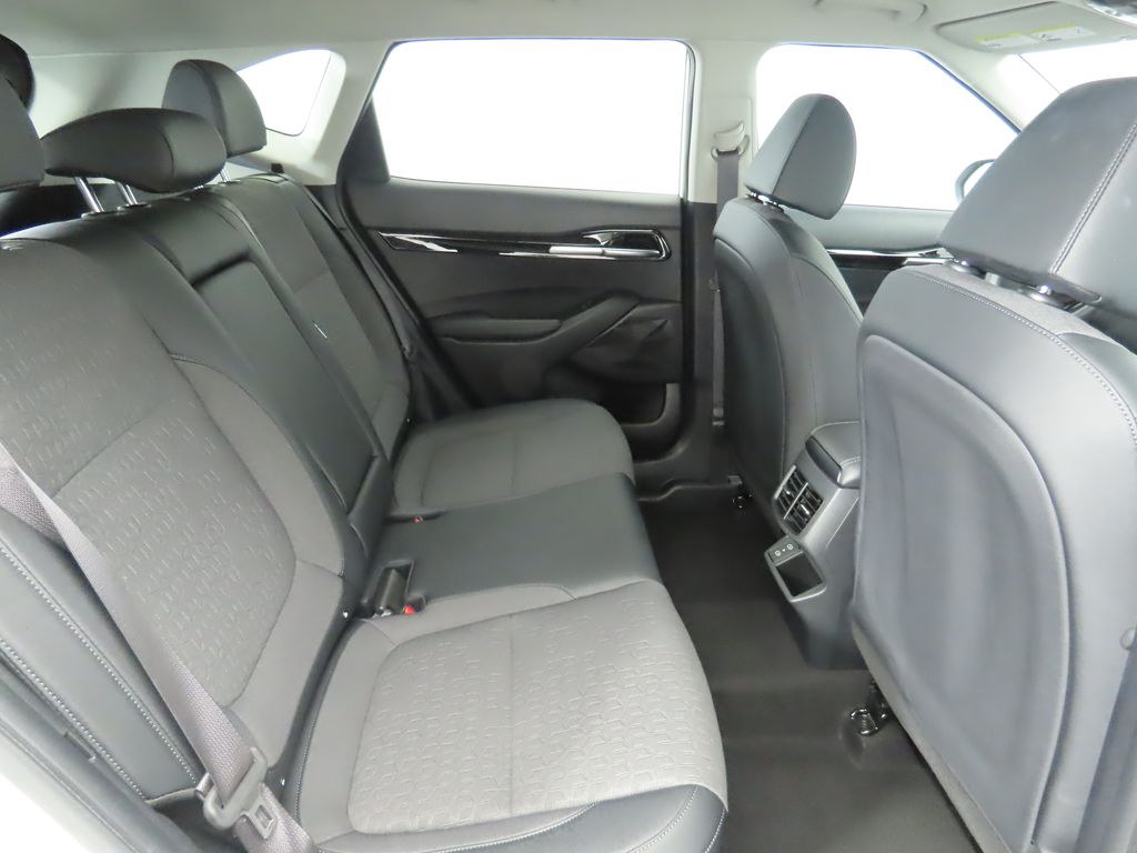 Thumbnail: 2024 Kia Seltos - 23