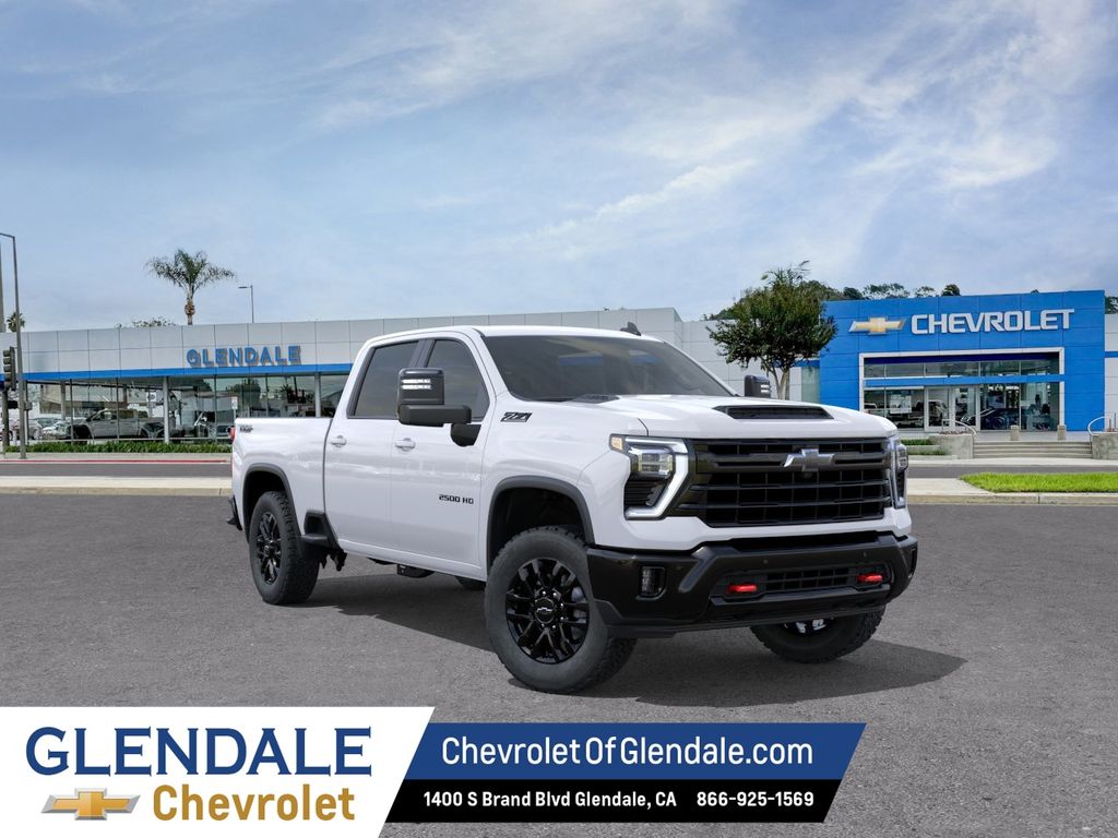 Summit White 2026 Chevrolet Silverado 2500HD Pickup Truck Four-Wheel Drive Automatic