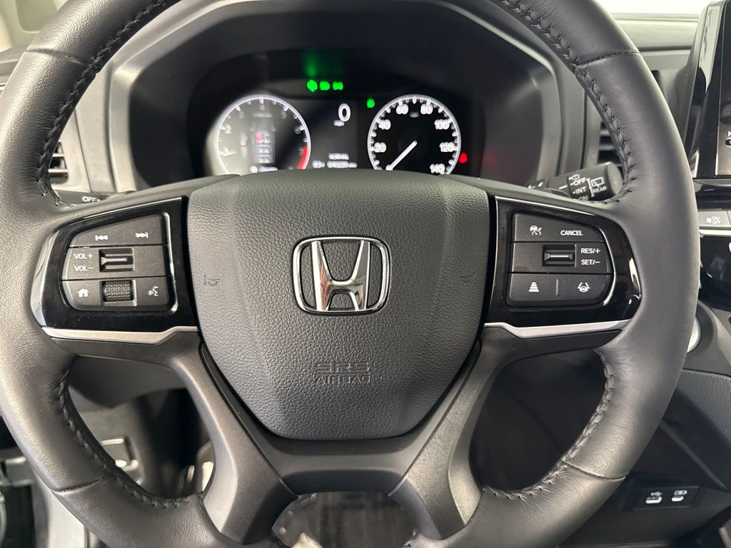Thumbnail: 2025 Honda Odyssey - 16