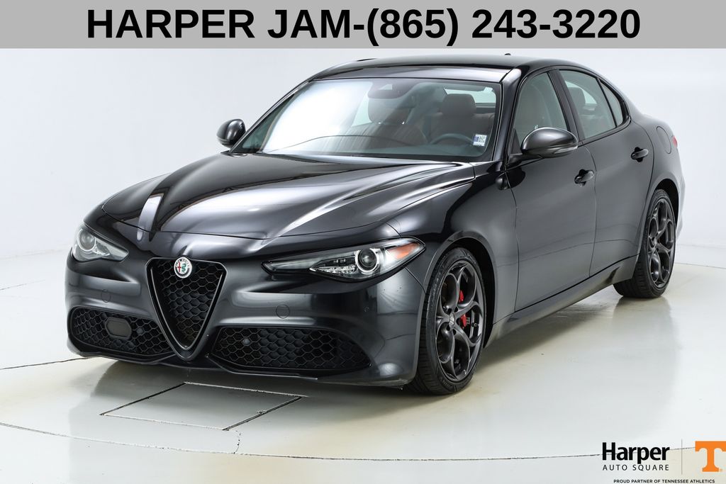 2019 Alfa Romeo Giulia Sport RWD