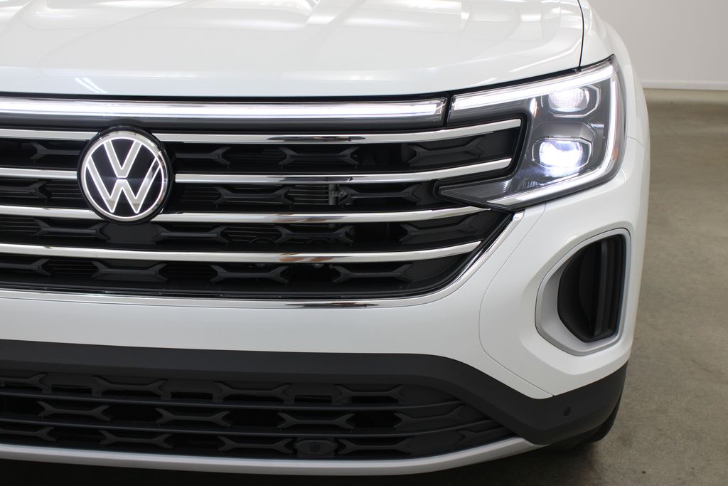 new 2026 Volkswagen Atlas car, priced at $43,361
