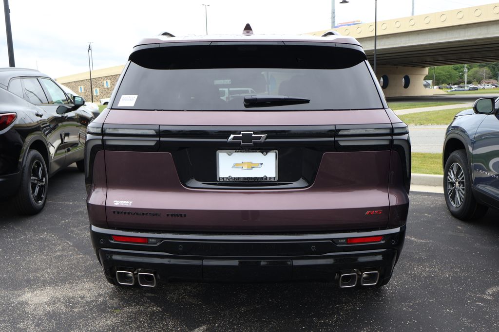 2025 Chevrolet Traverse RS 9