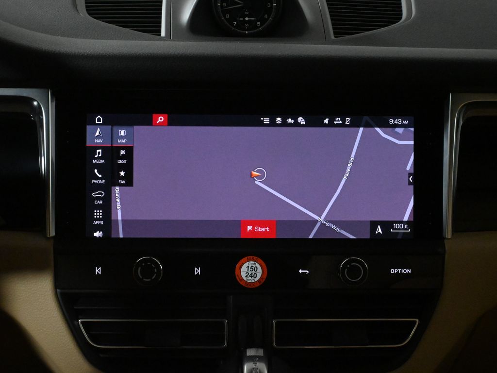 Thumbnail: 2026 Porsche Macan - 24