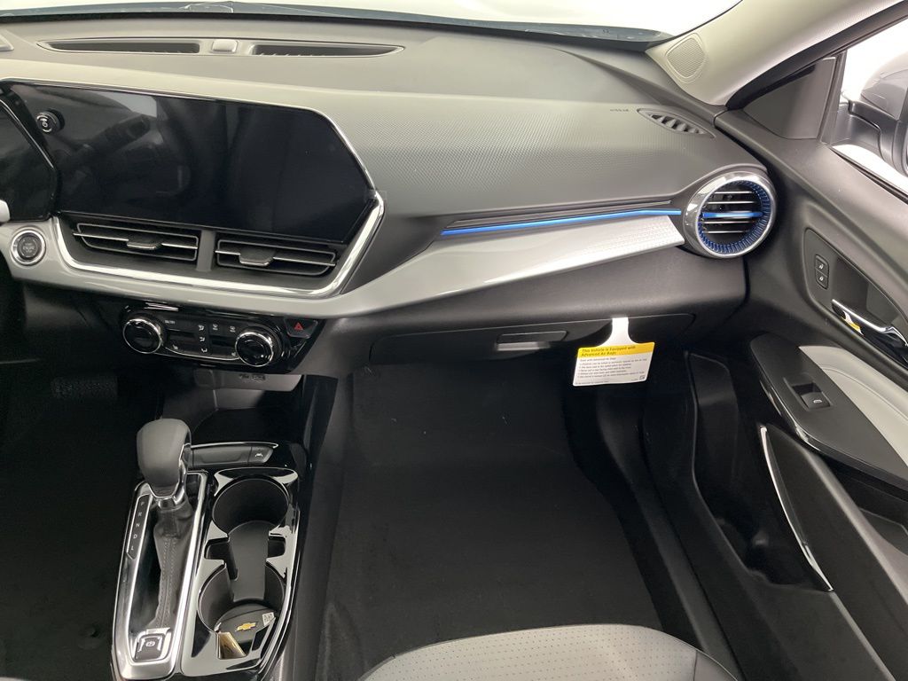 Thumbnail: 2025 Chevrolet Trax - 13