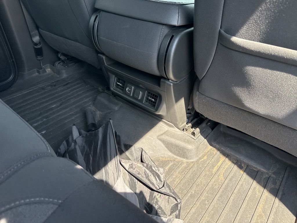 2021 Chevrolet Silverado 1500 LT photo 16
